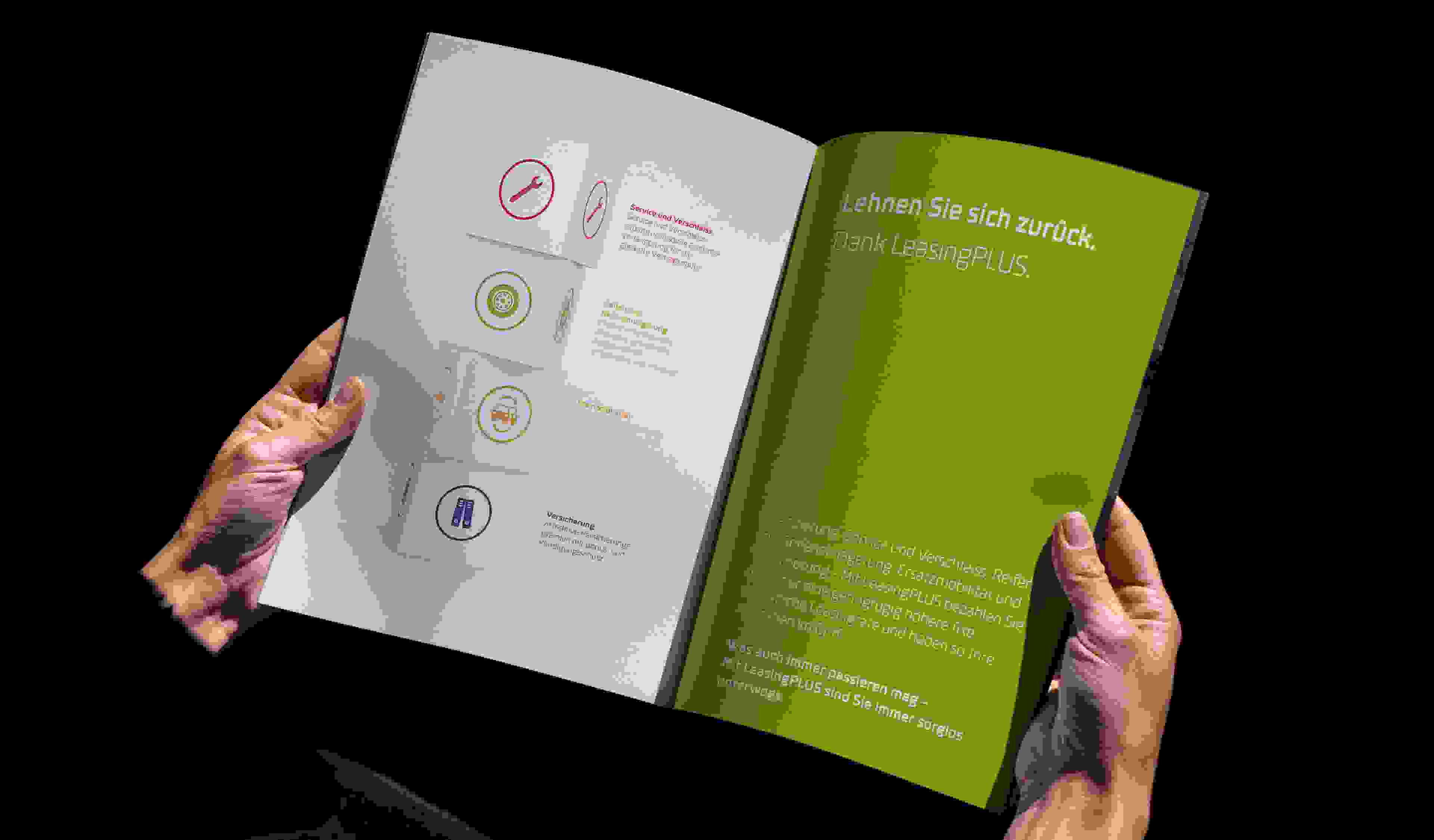 AMAG Mockup Broschuere AMAG Mockup Broschuere