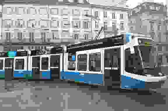 The Square Massnahme8 VBZ Tram 2048X1363 V2 The Square Massnahme8 VBZ Tram 2048X1363 V2